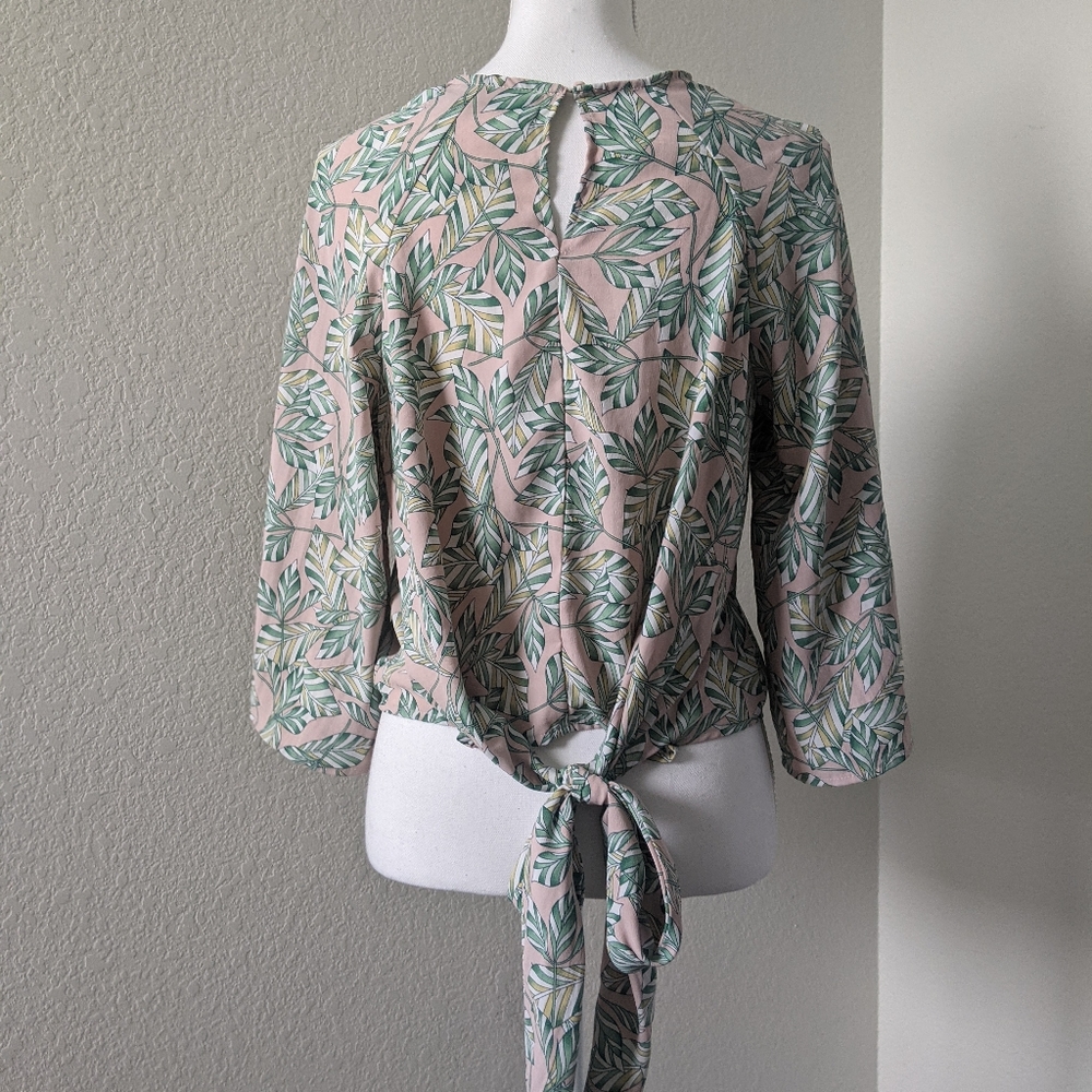 3/$30 CODEXMODE Nordstrom Pink Palm Leaf Blouse - Picture 5 of 7